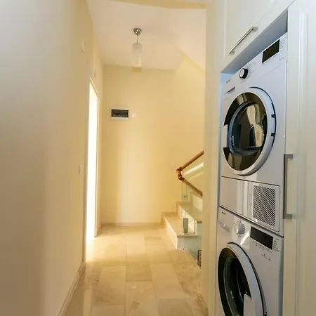 Paradise Town Estella