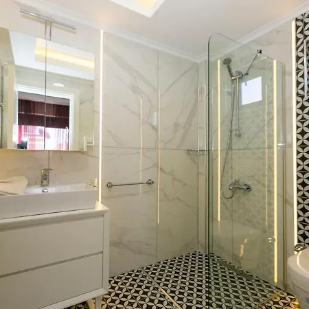 Paradise Town Estella