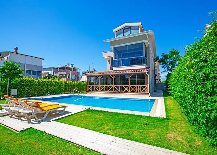 Paradise Town Estella *