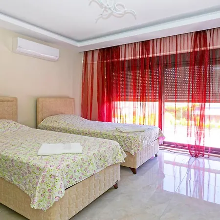 Paradise Town Estella