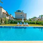 Paradise Town Estella *