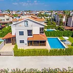 Paradise Town Estella Villa *